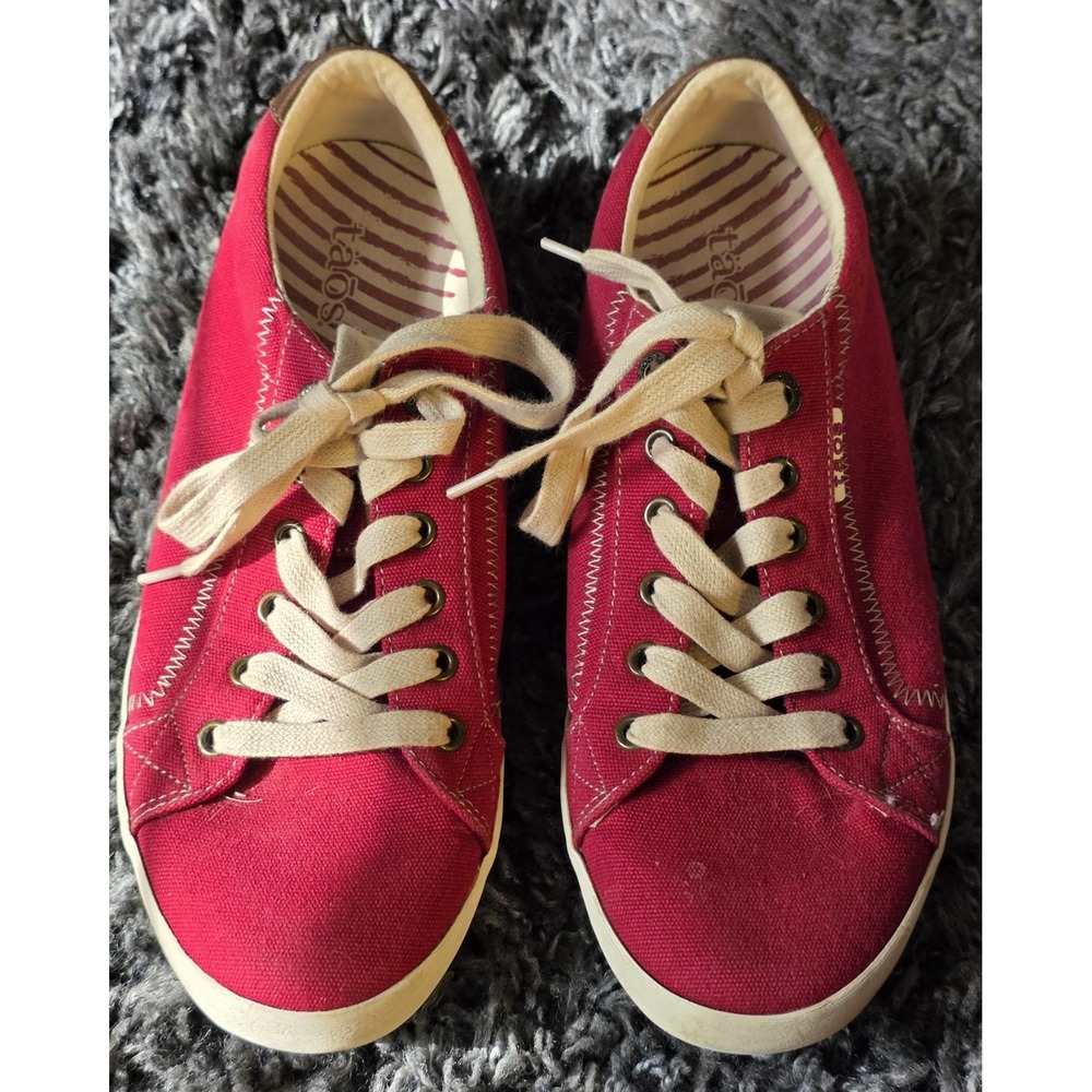 Women's Taos Star Washed Red Canvas Lace Up Sneakers 10
